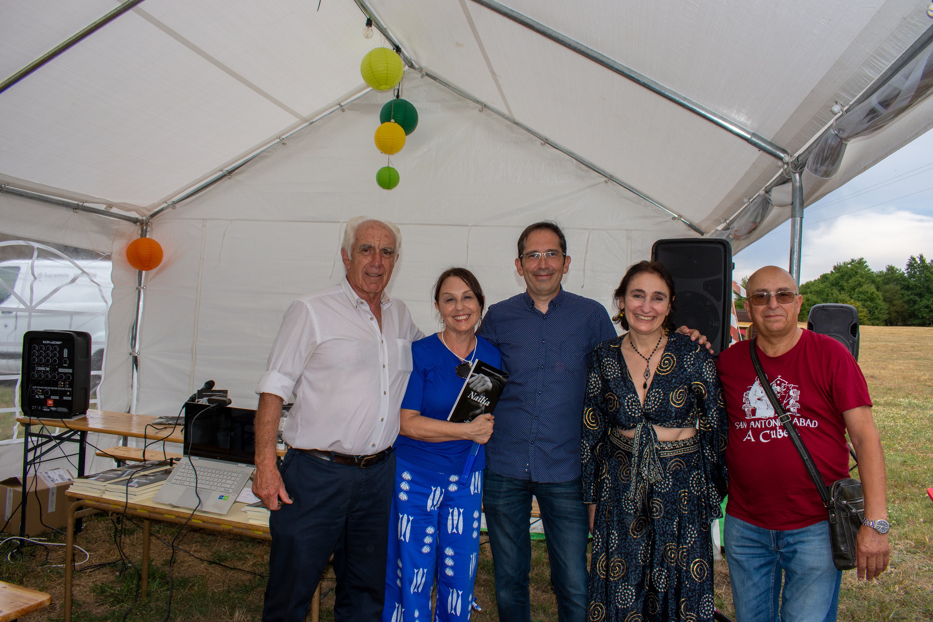 Fotos con amigos na presentación
